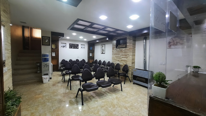 مطب دکتر عنایت الله ایزدی