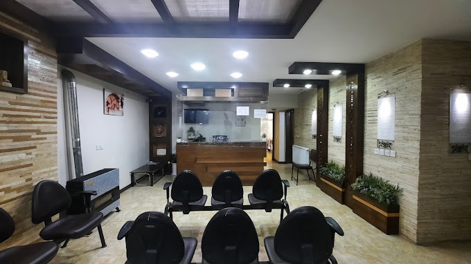 مطب دکتر عنایت الله ایزدی